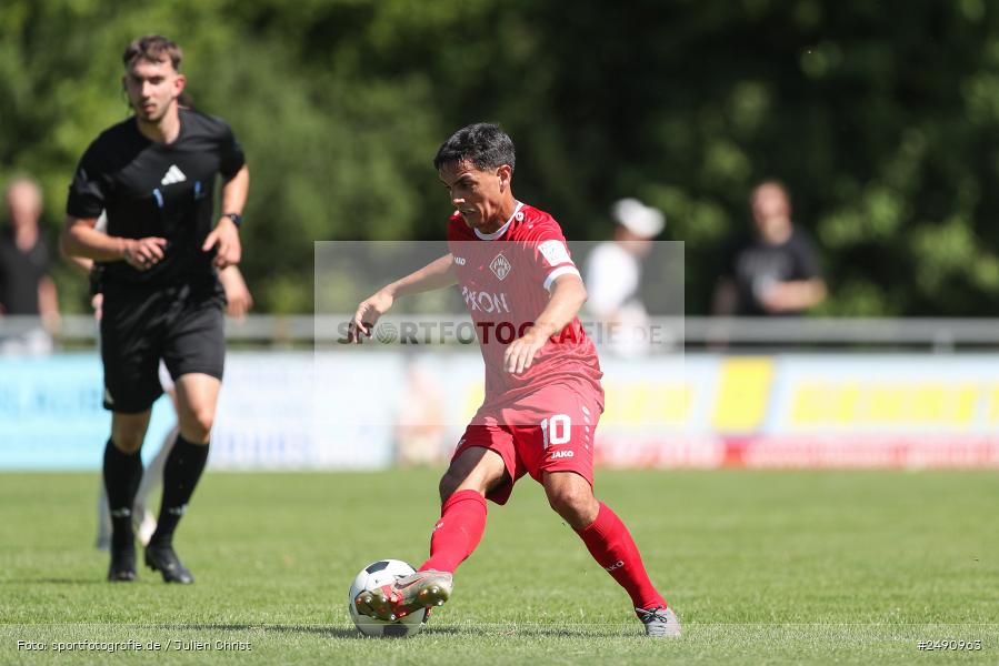 Sportgelände, Karlburg, 28.06.2025, sport, action, Fussball, BFV, Landesliga Nordwest, Regionalliga Bayern, FWK, TSV, FC Würzburger Kickers, TSV Karlburg - Bild-ID: 2490963 Sportgelände, Karlburg, 28.06.2025, sport, action, Fussball, BFV, Landesliga Nordwest, Regionalliga Bayern, FWK, TSV, FC Würzburger Kickers, TSV Karlburg - Bild-ID: 2490963
