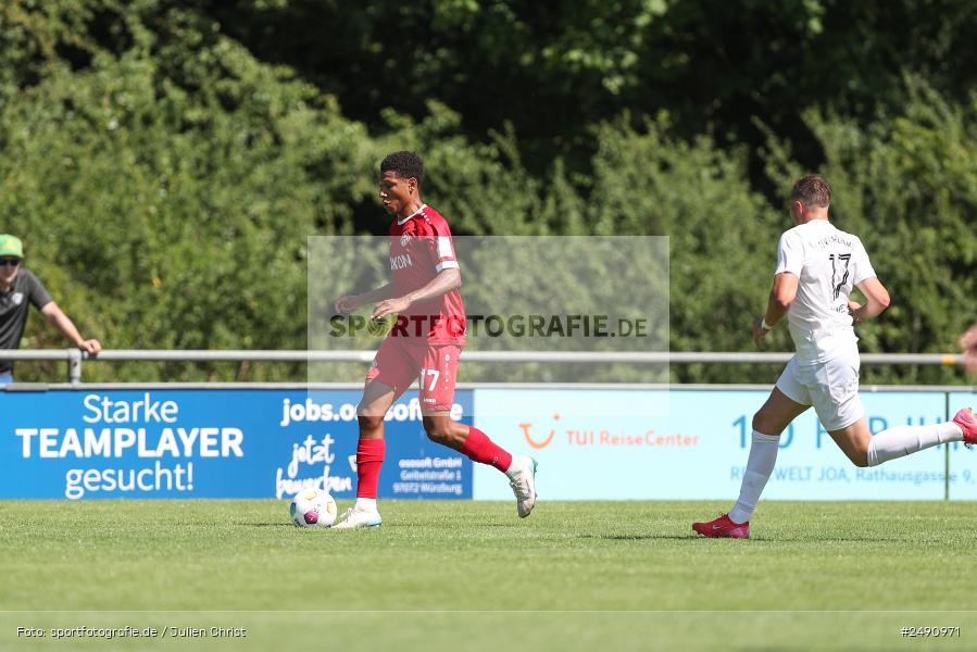 Sportgelände, Karlburg, 28.06.2025, sport, action, Fussball, BFV, Landesliga Nordwest, Regionalliga Bayern, FWK, TSV, FC Würzburger Kickers, TSV Karlburg - Bild-ID: 2490971 Sportgelände, Karlburg, 28.06.2025, sport, action, Fussball, BFV, Landesliga Nordwest, Regionalliga Bayern, FWK, TSV, FC Würzburger Kickers, TSV Karlburg - Bild-ID: 2490971