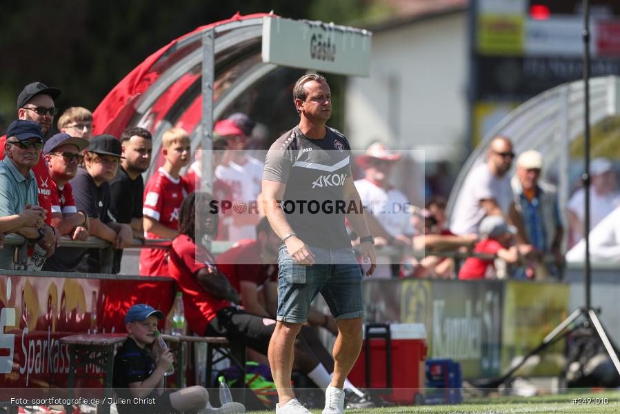 Sportgelände, Karlburg, 28.06.2025, sport, action, Fussball, BFV, Landesliga Nordwest, Regionalliga Bayern, FWK, TSV, FC Würzburger Kickers, TSV Karlburg - Bild-ID: 2491010 Sportgelände, Karlburg, 28.06.2025, sport, action, Fussball, BFV, Landesliga Nordwest, Regionalliga Bayern, FWK, TSV, FC Würzburger Kickers, TSV Karlburg - Bild-ID: 2491010
