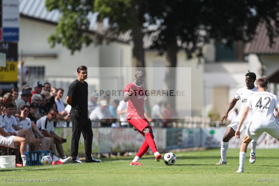 Sportgelände, Karlburg, 28.06.2025, sport, action, Fussball, BFV, Landesliga Nordwest, Regionalliga Bayern, FWK, TSV, FC Würzburger Kickers, TSV Karlburg - Bild-ID: 2491066
