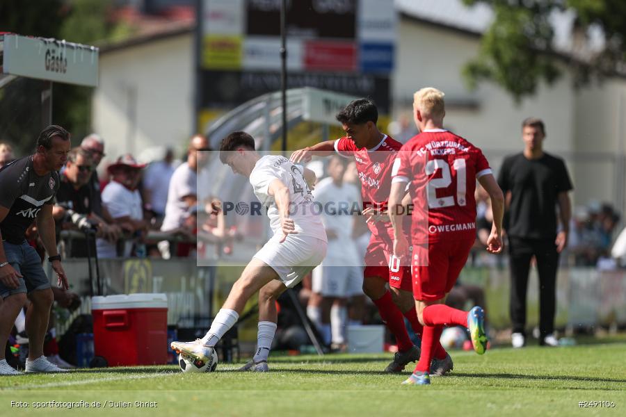 Sportgelände, Karlburg, 28.06.2025, sport, action, Fussball, BFV, Landesliga Nordwest, Regionalliga Bayern, FWK, TSV, FC Würzburger Kickers, TSV Karlburg - Bild-ID: 2491106 Sportgelände, Karlburg, 28.06.2025, sport, action, Fussball, BFV, Landesliga Nordwest, Regionalliga Bayern, FWK, TSV, FC Würzburger Kickers, TSV Karlburg - Bild-ID: 2491106