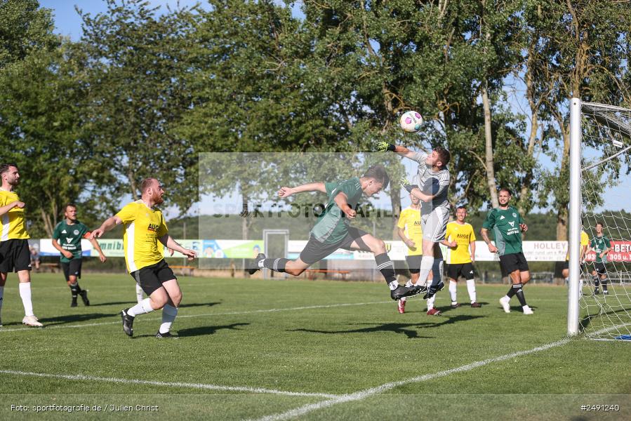 sport, action, Steinmark, Sportgelände, SVA, SV Altfeld, SGUKD, SG 1 Urspringen / Karbach / Duttenbrunn, Fussball, Finale, BFV, 49. Spessart-Wanderpokal, 29.06.2025 - Bild-ID: 2491240