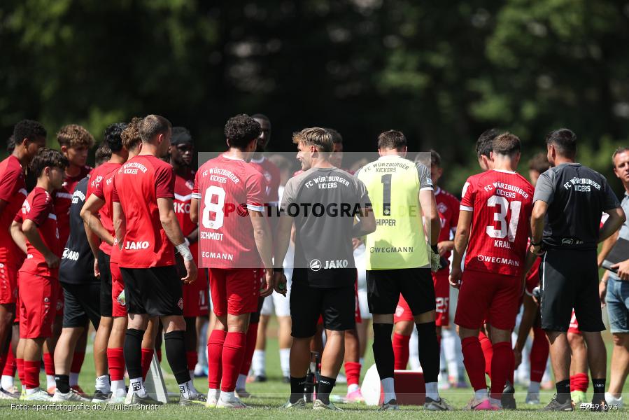 sport, action, Sportgelände, Regionalliga Südwest, Regionalliga Bayern, Fussball, FWK, FCB, FC Würzburger Kickers, FC Bayern Alzenau, Bad Mergentheim, BFV, 05.07.2025 - Bild-ID: 2491693