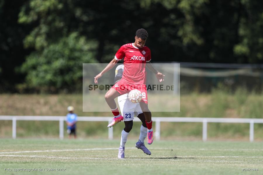 sport, action, Sportgelände, Regionalliga Südwest, Regionalliga Bayern, Fussball, FWK, FCB, FC Würzburger Kickers, FC Bayern Alzenau, Bad Mergentheim, BFV, 05.07.2025 - Bild-ID: 2491694