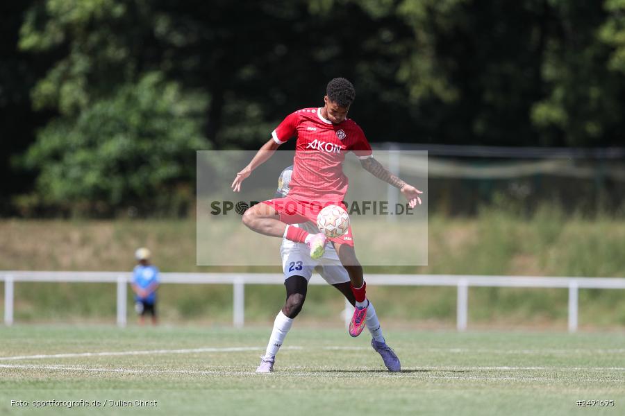 sport, action, Sportgelände, Regionalliga Südwest, Regionalliga Bayern, Fussball, FWK, FCB, FC Würzburger Kickers, FC Bayern Alzenau, Bad Mergentheim, BFV, 05.07.2025 - Bild-ID: 2491695