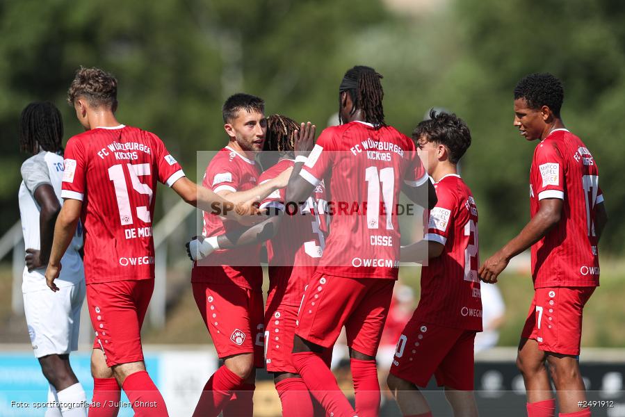 sport, action, Sportgelände, Regionalliga Südwest, Regionalliga Bayern, Fussball, FWK, FCB, FC Würzburger Kickers, FC Bayern Alzenau, Bad Mergentheim, BFV, 05.07.2025 - Bild-ID: 2491912