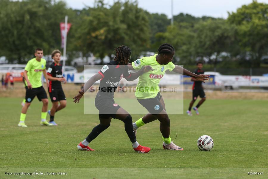 sport, action, Sportgelände, SVK, SV Stuttgarter Kickers, SGE, Fussball, Eintracht Frankfurt, DFB-Nachwuchsliga U17, BFV, Altfeld, AUTO-Bauer-Cup 2025, 06.07.2025 - Bild-ID: 2491991