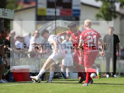Fotos von TSV Karlburg - FC Würzburger Kickers auf sportfotografie.de