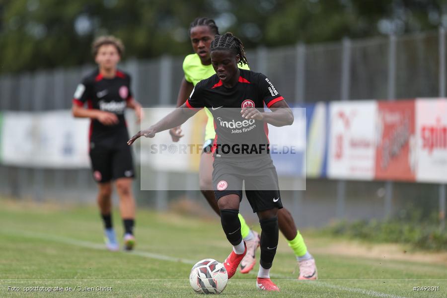 sport, action, Sportgelände, SVK, SV Stuttgarter Kickers, SGE, Fussball, Eintracht Frankfurt, DFB-Nachwuchsliga U17, BFV, Altfeld, AUTO-Bauer-Cup 2025, 06.07.2025 - Bild-ID: 2492011