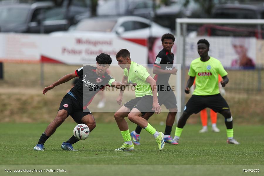sport, action, Sportgelände, SVK, SV Stuttgarter Kickers, SGE, Fussball, Eintracht Frankfurt, DFB-Nachwuchsliga U17, BFV, Altfeld, AUTO-Bauer-Cup 2025, 06.07.2025 - Bild-ID: 2492033