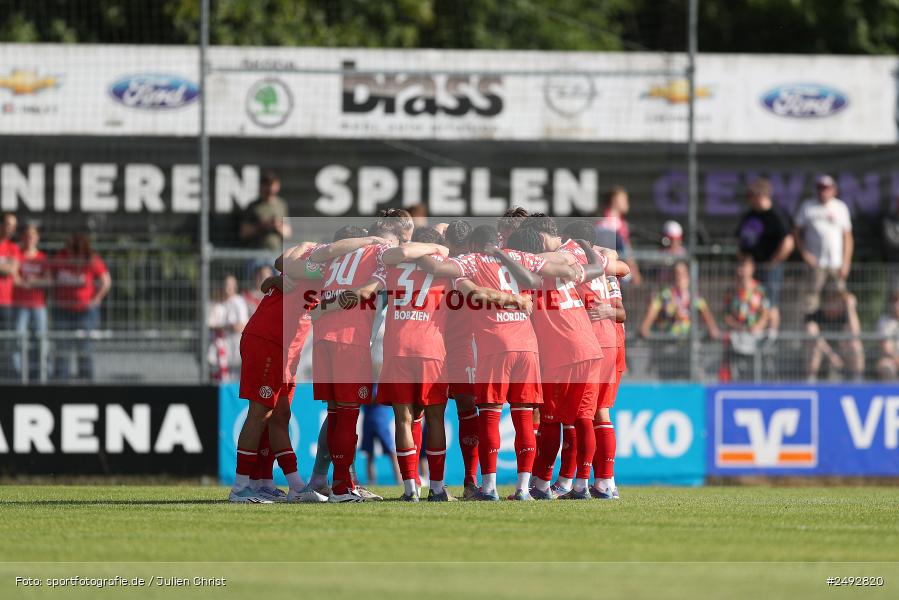 Mairec-Arena, Alzenau, 11.07.2025, sport, action, Fussball, Regionale Freundschaftsspiele, Bundesliga, Regionalliga Südwest, M05, FCB, 1. FSV Mainz 05, FC Bayern Alzenau - Bild-ID: 2492820