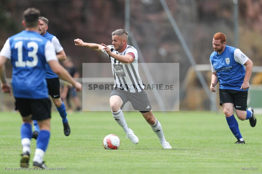 Sportgelände, Kembach, 12.07.2025, sport, action, Fussball, Gruppe A, 50. Stadtmeisterschaft Wertheim, DHK, SVE, Kickers DHK Wertheim, SV Eintracht Nassig - Bild-ID: 2493729