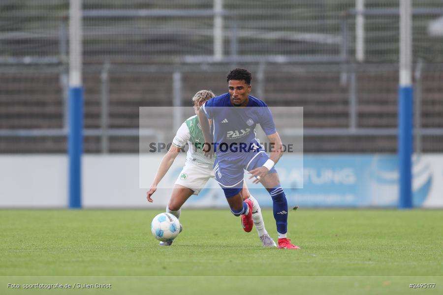 sport, action, Stadion am Schönbusch, SpVgg Greuther Fürth II, SVA, SV Viktoria Aschaffenburg, SGF, Regionalliga Bayern, Fussball, BFV, Aschaffenburg, 25.07.2025, 1. Spieltag - Bild-ID: 2495177