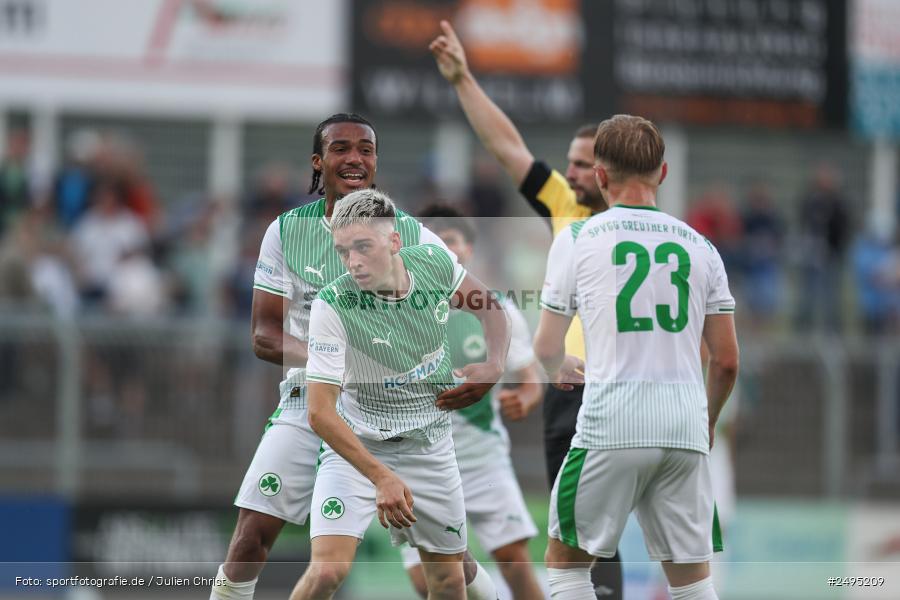 sport, action, Stadion am Schönbusch, SpVgg Greuther Fürth II, SVA, SV Viktoria Aschaffenburg, SGF, Regionalliga Bayern, Fussball, BFV, Aschaffenburg, 25.07.2025, 1. Spieltag - Bild-ID: 2495209