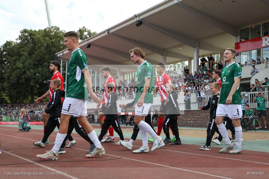 sport, action, Schweinfurt, Sachs-Stadion, Fussball, FCS, FCE, Energie Cottbus, DFB, 3. Liga, 2. Spieltag, 1. FC Schweinfurt 1905, 08.08.2025 - Bild-ID: 2498482