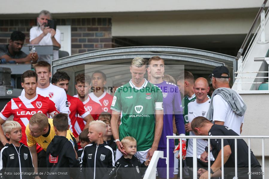 sport, action, Schweinfurt, Sachs-Stadion, Fussball, FCS, FCE, Energie Cottbus, DFB, 3. Liga, 2. Spieltag, 1. FC Schweinfurt 1905, 08.08.2025 - Bild-ID: 2498513