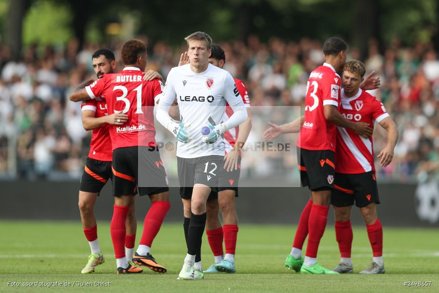 sport, action, Schweinfurt, Sachs-Stadion, Fussball, FCS, FCE, Energie Cottbus, DFB, 3. Liga, 2. Spieltag, 1. FC Schweinfurt 1905, 08.08.2025 - Bild-ID: 2498657