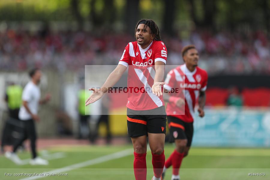 sport, action, Schweinfurt, Sachs-Stadion, Fussball, FCS, FCE, Energie Cottbus, DFB, 3. Liga, 2. Spieltag, 1. FC Schweinfurt 1905, 08.08.2025 - Bild-ID: 2498670