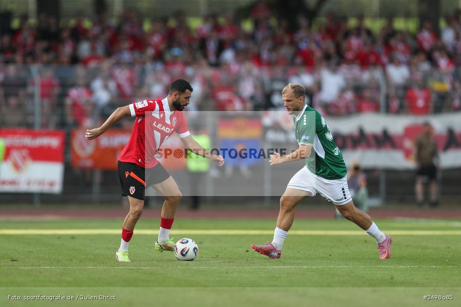 sport, action, Schweinfurt, Sachs-Stadion, Fussball, FCS, FCE, Energie Cottbus, DFB, 3. Liga, 2. Spieltag, 1. FC Schweinfurt 1905, 08.08.2025 - Bild-ID: 2498685