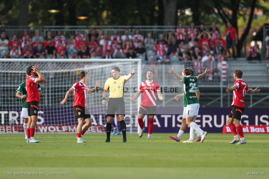 sport, action, Schweinfurt, Sachs-Stadion, Fussball, FCS, FCE, Energie Cottbus, DFB, 3. Liga, 2. Spieltag, 1. FC Schweinfurt 1905, 08.08.2025 - Bild-ID: 2498728