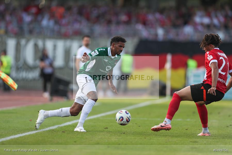 sport, action, Schweinfurt, Sachs-Stadion, Fussball, FCS, FCE, Energie Cottbus, DFB, 3. Liga, 2. Spieltag, 1. FC Schweinfurt 1905, 08.08.2025 - Bild-ID: 2498754 sport, action, Schweinfurt, Sachs-Stadion, Fussball, FCS, FCE, Energie Cottbus, DFB, 3. Liga, 2. Spieltag, 1. FC Schweinfurt 1905, 08.08.2025 - Bild-ID: 2498754