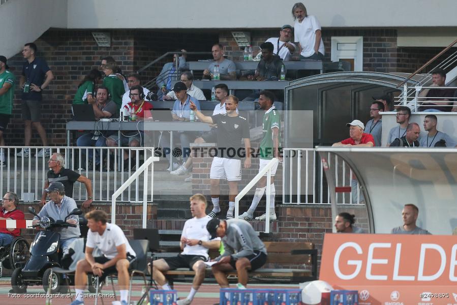 sport, action, Schweinfurt, Sachs-Stadion, Fussball, FCS, FCE, Energie Cottbus, DFB, 3. Liga, 2. Spieltag, 1. FC Schweinfurt 1905, 08.08.2025 - Bild-ID: 2498895