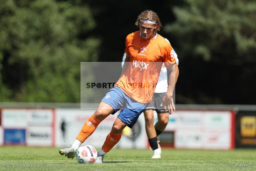 Fuhrmann Arena, Frammersbach, 09.08.2025, sport, action, DFL, DFB, Fussball, Regionalfreundschaftsspiele, 3. Liga, SVD, FCS, 1. FC Schweinfurt 1905, SV Darmstadt 98 - Bild-ID: 2498952
