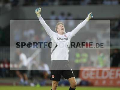 Fotos von 1. FC Schweinfurt 1905 - FC Energie Cottbus auf sportfotografie.de