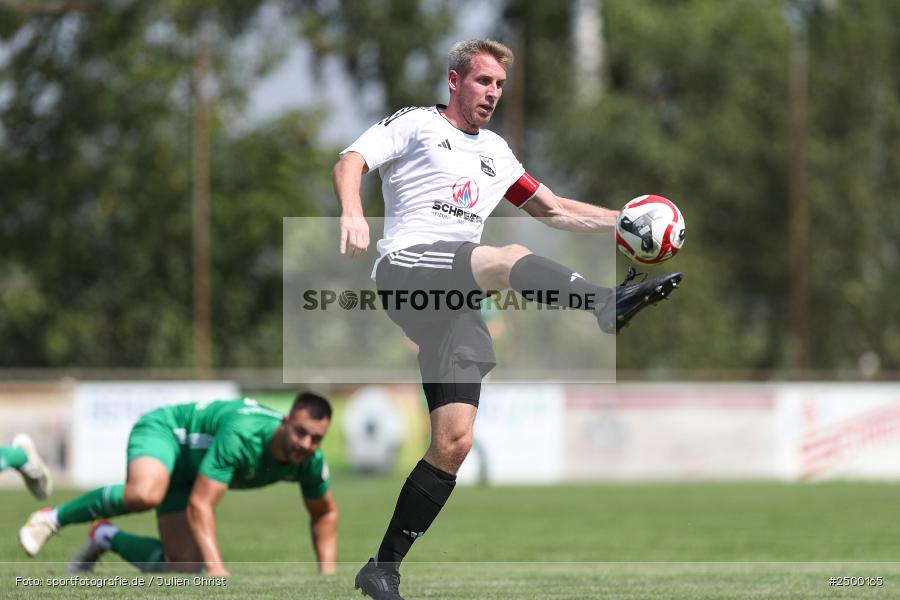 sport, action, Sportgelände, SVB, SV Birkenfeld, Fussball, FCV, FC Viktoria Mömlingen, Birkenfeld, Bezirksliga Unterfranken West, BFV, 5. Spieltag, 15.08.2025 - Bild-ID: 2500165