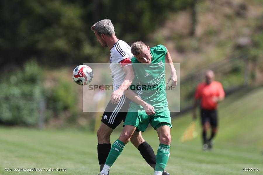 sport, action, Sportgelände, SVB, SV Birkenfeld, Fussball, FCV, FC Viktoria Mömlingen, Birkenfeld, Bezirksliga Unterfranken West, BFV, 5. Spieltag, 15.08.2025 - Bild-ID: 2500178