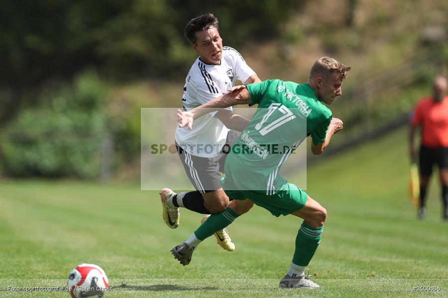 sport, action, Sportgelände, SVB, SV Birkenfeld, Fussball, FCV, FC Viktoria Mömlingen, Birkenfeld, Bezirksliga Unterfranken West, BFV, 5. Spieltag, 15.08.2025 - Bild-ID: 2500186