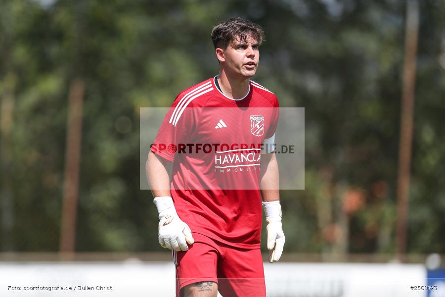 sport, action, Sportgelände, SVB, SV Birkenfeld, Fussball, FCV, FC Viktoria Mömlingen, Birkenfeld, Bezirksliga Unterfranken West, BFV, 5. Spieltag, 15.08.2025 - Bild-ID: 2500193