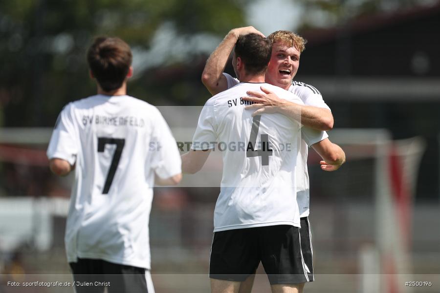 sport, action, Sportgelände, SVB, SV Birkenfeld, Fussball, FCV, FC Viktoria Mömlingen, Birkenfeld, Bezirksliga Unterfranken West, BFV, 5. Spieltag, 15.08.2025 - Bild-ID: 2500196