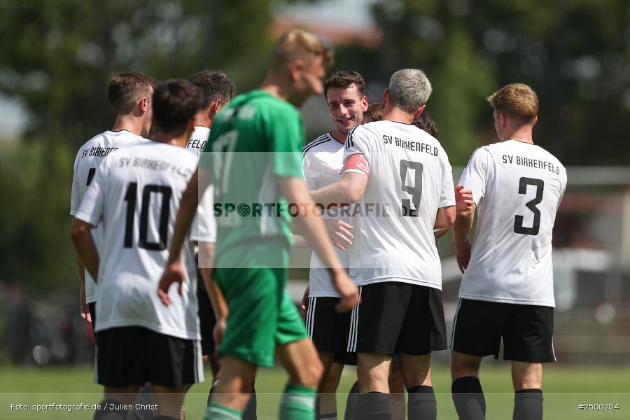 sport, action, Sportgelände, SVB, SV Birkenfeld, Fussball, FCV, FC Viktoria Mömlingen, Birkenfeld, Bezirksliga Unterfranken West, BFV, 5. Spieltag, 15.08.2025 - Bild-ID: 2500204