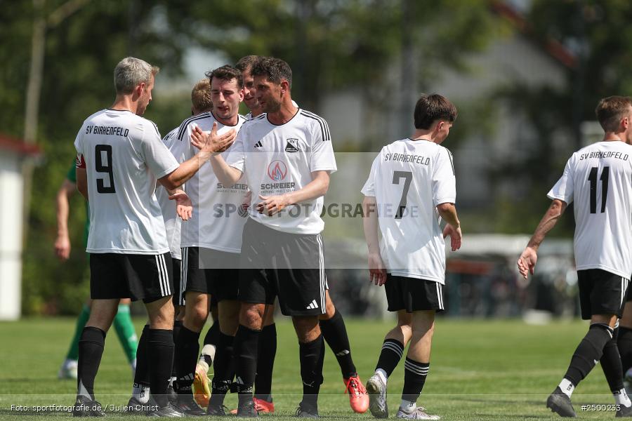 sport, action, Sportgelände, SVB, SV Birkenfeld, Fussball, FCV, FC Viktoria Mömlingen, Birkenfeld, Bezirksliga Unterfranken West, BFV, 5. Spieltag, 15.08.2025 - Bild-ID: 2500233