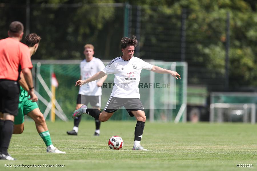 sport, action, Sportgelände, SVB, SV Birkenfeld, Fussball, FCV, FC Viktoria Mömlingen, Birkenfeld, Bezirksliga Unterfranken West, BFV, 5. Spieltag, 15.08.2025 - Bild-ID: 2500239