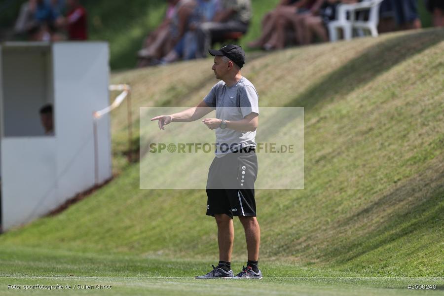 sport, action, Sportgelände, SVB, SV Birkenfeld, Fussball, FCV, FC Viktoria Mömlingen, Birkenfeld, Bezirksliga Unterfranken West, BFV, 5. Spieltag, 15.08.2025 - Bild-ID: 2500240