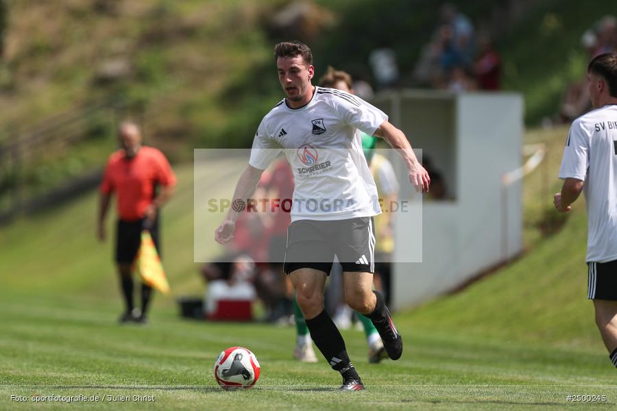 sport, action, Sportgelände, SVB, SV Birkenfeld, Fussball, FCV, FC Viktoria Mömlingen, Birkenfeld, Bezirksliga Unterfranken West, BFV, 5. Spieltag, 15.08.2025 - Bild-ID: 2500243
