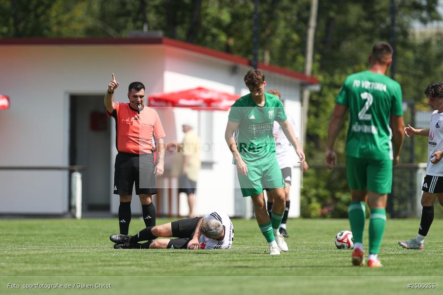 sport, action, Sportgelände, SVB, SV Birkenfeld, Fussball, FCV, FC Viktoria Mömlingen, Birkenfeld, Bezirksliga Unterfranken West, BFV, 5. Spieltag, 15.08.2025 - Bild-ID: 2500253