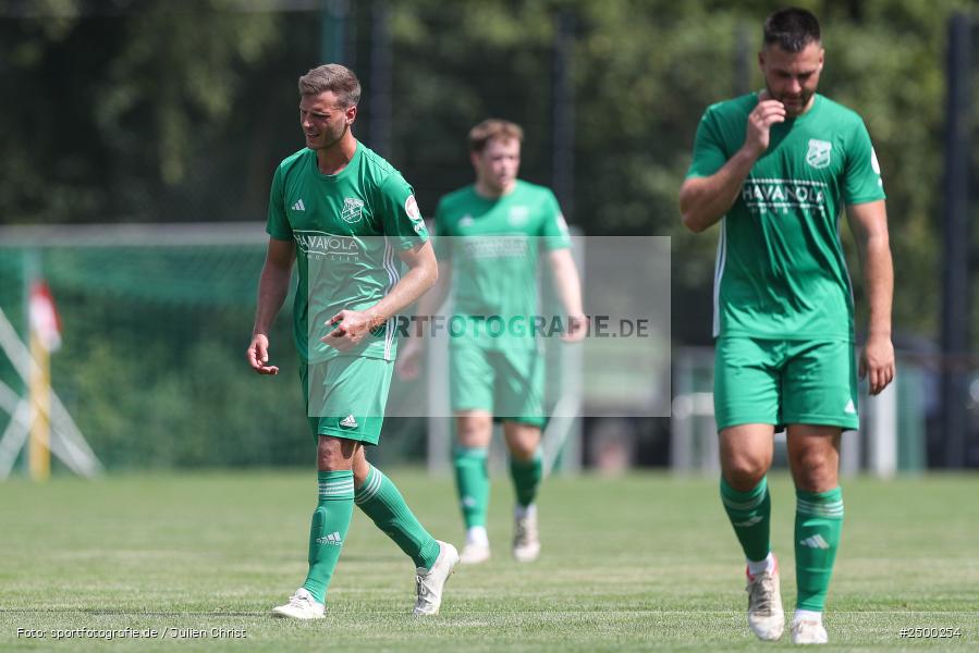 sport, action, Sportgelände, SVB, SV Birkenfeld, Fussball, FCV, FC Viktoria Mömlingen, Birkenfeld, Bezirksliga Unterfranken West, BFV, 5. Spieltag, 15.08.2025 - Bild-ID: 2500254