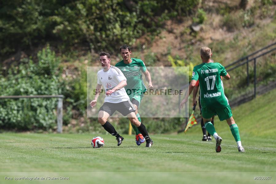 sport, action, Sportgelände, SVB, SV Birkenfeld, Fussball, FCV, FC Viktoria Mömlingen, Birkenfeld, Bezirksliga Unterfranken West, BFV, 5. Spieltag, 15.08.2025 - Bild-ID: 2500257
