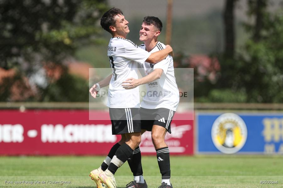 sport, action, Sportgelände, SVB, SV Birkenfeld, Fussball, FCV, FC Viktoria Mömlingen, Birkenfeld, Bezirksliga Unterfranken West, BFV, 5. Spieltag, 15.08.2025 - Bild-ID: 2500264