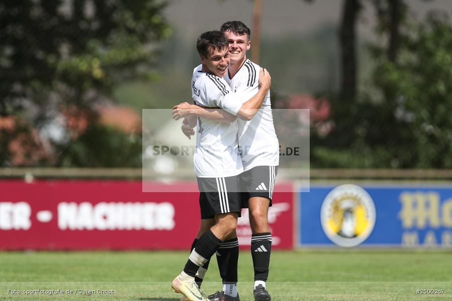 sport, action, Sportgelände, SVB, SV Birkenfeld, Fussball, FCV, FC Viktoria Mömlingen, Birkenfeld, Bezirksliga Unterfranken West, BFV, 5. Spieltag, 15.08.2025 - Bild-ID: 2500267
