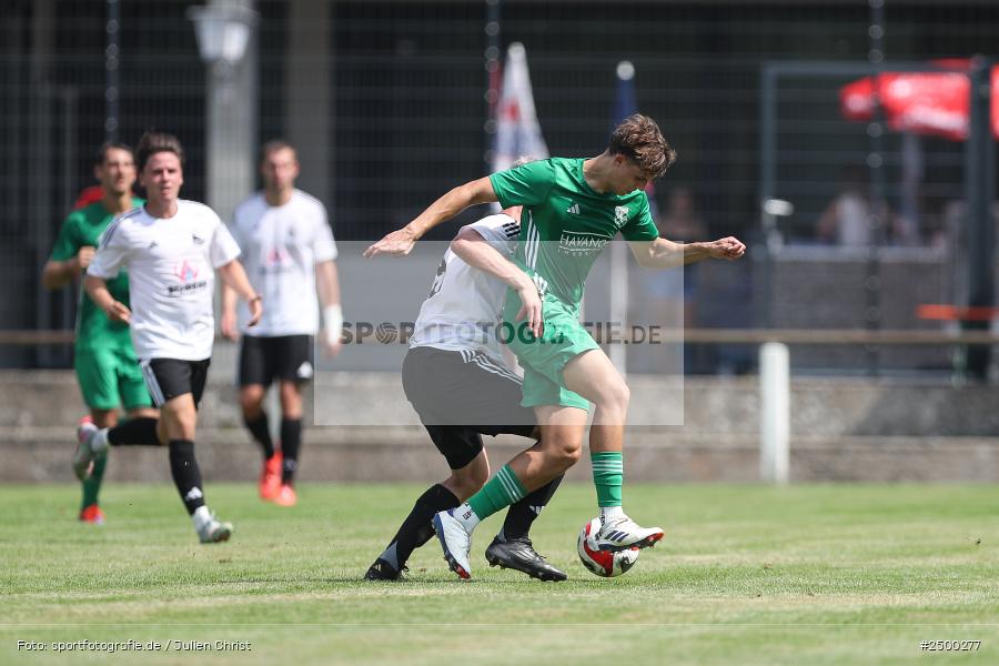 sport, action, Sportgelände, SVB, SV Birkenfeld, Fussball, FCV, FC Viktoria Mömlingen, Birkenfeld, Bezirksliga Unterfranken West, BFV, 5. Spieltag, 15.08.2025 - Bild-ID: 2500277