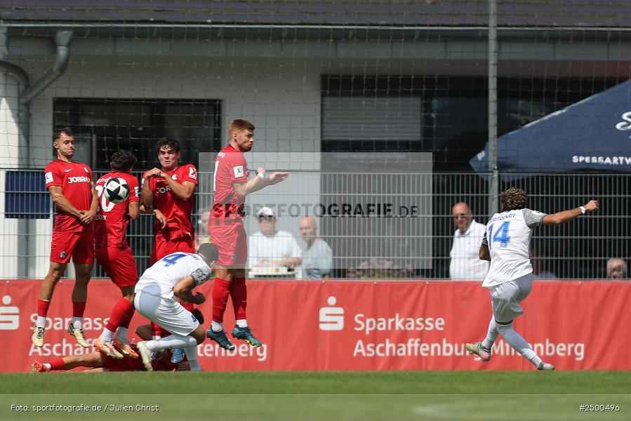 Mairec Arena, Alzenau, 16.08.2025, sport, action, RL, Fussball, 3. Spieltag, Regionalliga Südwest, SCF, FCB, SC Freiburg II, FC Bayern Alzenau - Bild-ID: 2500496 Mairec Arena, Alzenau, 16.08.2025, sport, action, RL, Fussball, 3. Spieltag, Regionalliga Südwest, SCF, FCB, SC Freiburg II, FC Bayern Alzenau - Bild-ID: 2500496