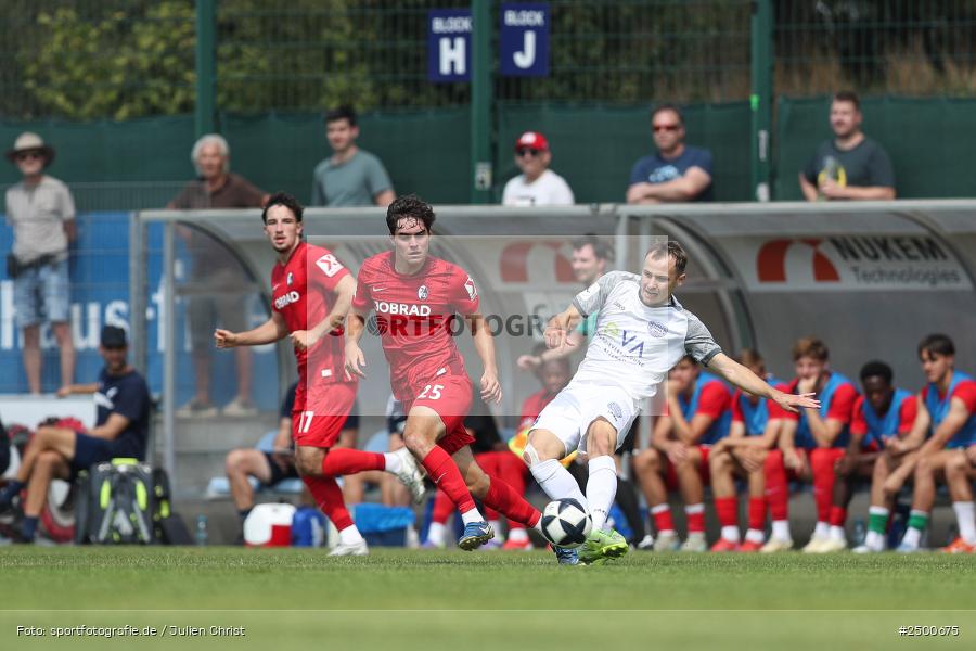 sport, action, SCF, SC Freiburg II, Regionalliga Südwest, RL, Mairec Arena, Fussball, FCB, FC Bayern Alzenau, Alzenau, 3. Spieltag, 16.08.2025 - Bild-ID: 2500675 sport, action, SCF, SC Freiburg II, Regionalliga Südwest, RL, Mairec Arena, Fussball, FCB, FC Bayern Alzenau, Alzenau, 3. Spieltag, 16.08.2025 - Bild-ID: 2500675