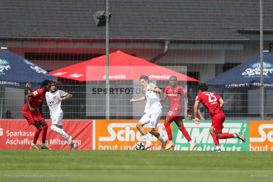 sport, action, SCF, SC Freiburg II, Regionalliga Südwest, RL, Mairec Arena, Fussball, FCB, FC Bayern Alzenau, Alzenau, 3. Spieltag, 16.08.2025 - Bild-ID: 2500686 sport, action, SCF, SC Freiburg II, Regionalliga Südwest, RL, Mairec Arena, Fussball, FCB, FC Bayern Alzenau, Alzenau, 3. Spieltag, 16.08.2025 - Bild-ID: 2500686