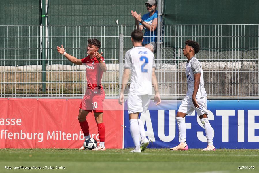sport, action, SCF, SC Freiburg II, Regionalliga Südwest, RL, Mairec Arena, Fussball, FCB, FC Bayern Alzenau, Alzenau, 3. Spieltag, 16.08.2025 - Bild-ID: 2500695 sport, action, SCF, SC Freiburg II, Regionalliga Südwest, RL, Mairec Arena, Fussball, FCB, FC Bayern Alzenau, Alzenau, 3. Spieltag, 16.08.2025 - Bild-ID: 2500695