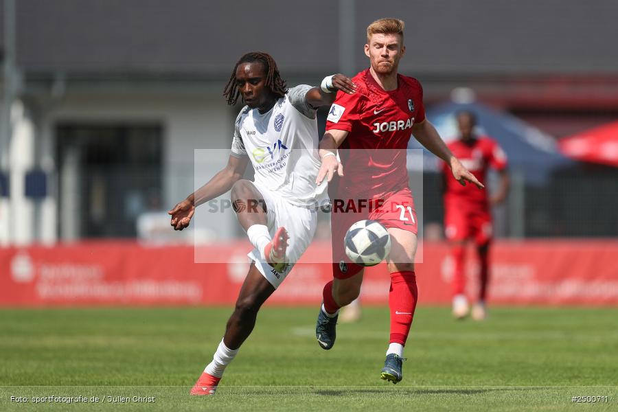 sport, action, SCF, SC Freiburg II, Regionalliga Südwest, RL, Mairec Arena, Fussball, FCB, FC Bayern Alzenau, Alzenau, 3. Spieltag, 16.08.2025 - Bild-ID: 2500711 sport, action, SCF, SC Freiburg II, Regionalliga Südwest, RL, Mairec Arena, Fussball, FCB, FC Bayern Alzenau, Alzenau, 3. Spieltag, 16.08.2025 - Bild-ID: 2500711