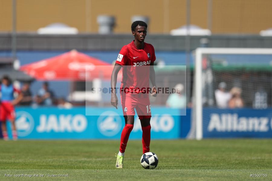 sport, action, SCF, SC Freiburg II, Regionalliga Südwest, RL, Mairec Arena, Fussball, FCB, FC Bayern Alzenau, Alzenau, 3. Spieltag, 16.08.2025 - Bild-ID: 2500750 sport, action, SCF, SC Freiburg II, Regionalliga Südwest, RL, Mairec Arena, Fussball, FCB, FC Bayern Alzenau, Alzenau, 3. Spieltag, 16.08.2025 - Bild-ID: 2500750